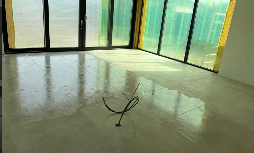 Egaline vloer egaliseren